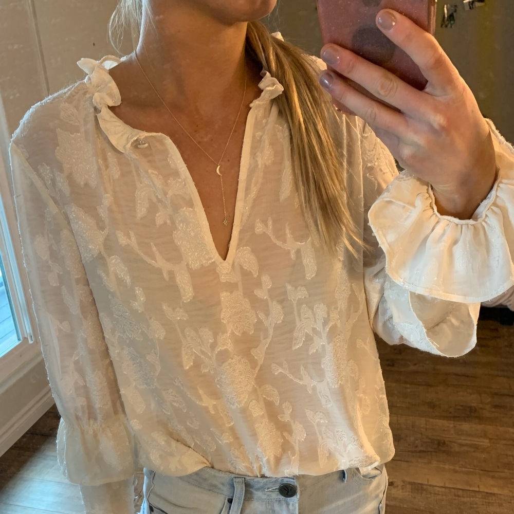 NWT BB dakota cream top